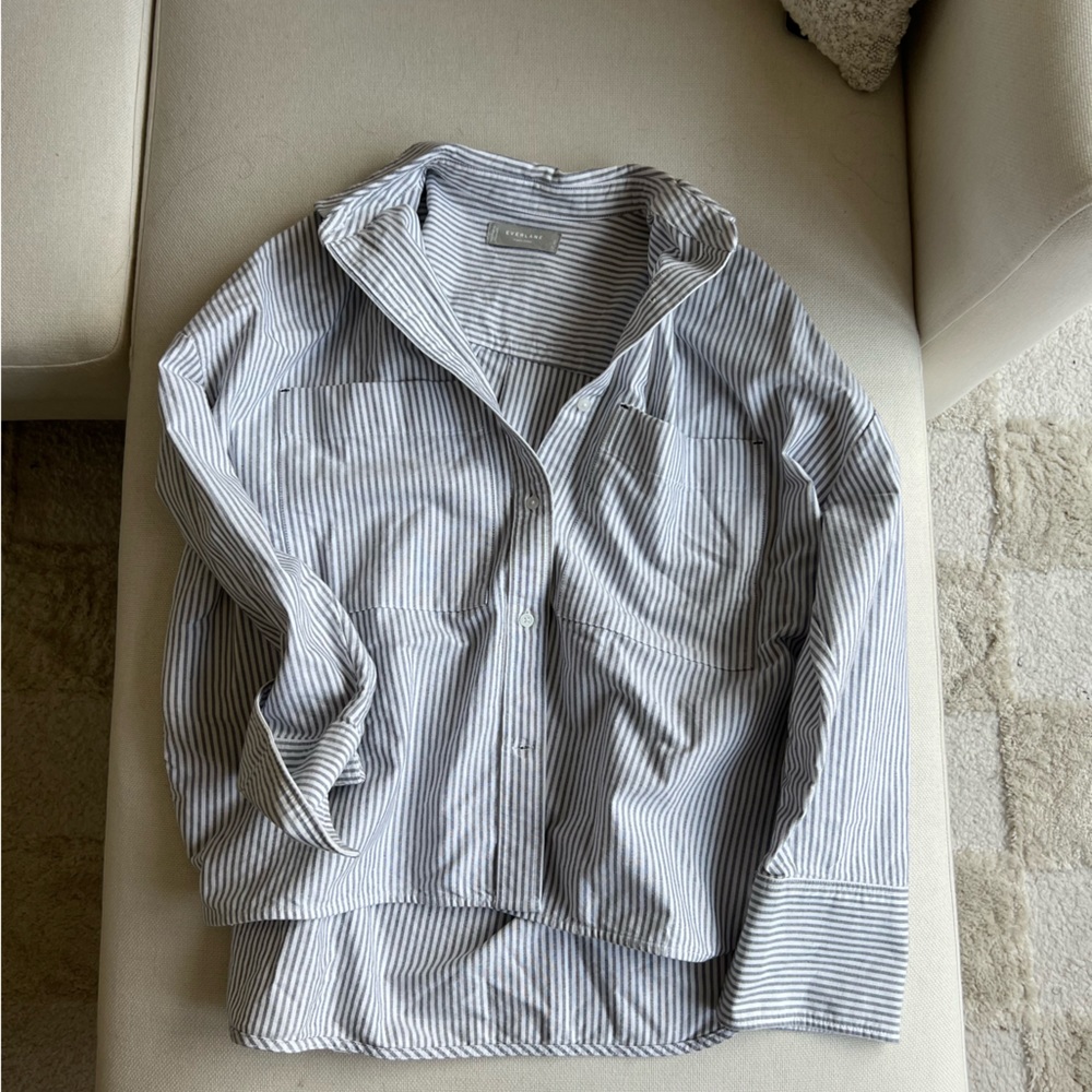 Light blue and white stripe shirt!